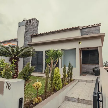 Buddy's House * Capelas