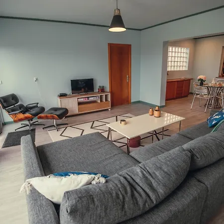 Buddy's House * Capelas (Sao Miguel)