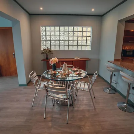 Buddy's House Villa Capelas (Sao Miguel)