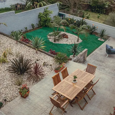 Villa Buddy's House Capelas